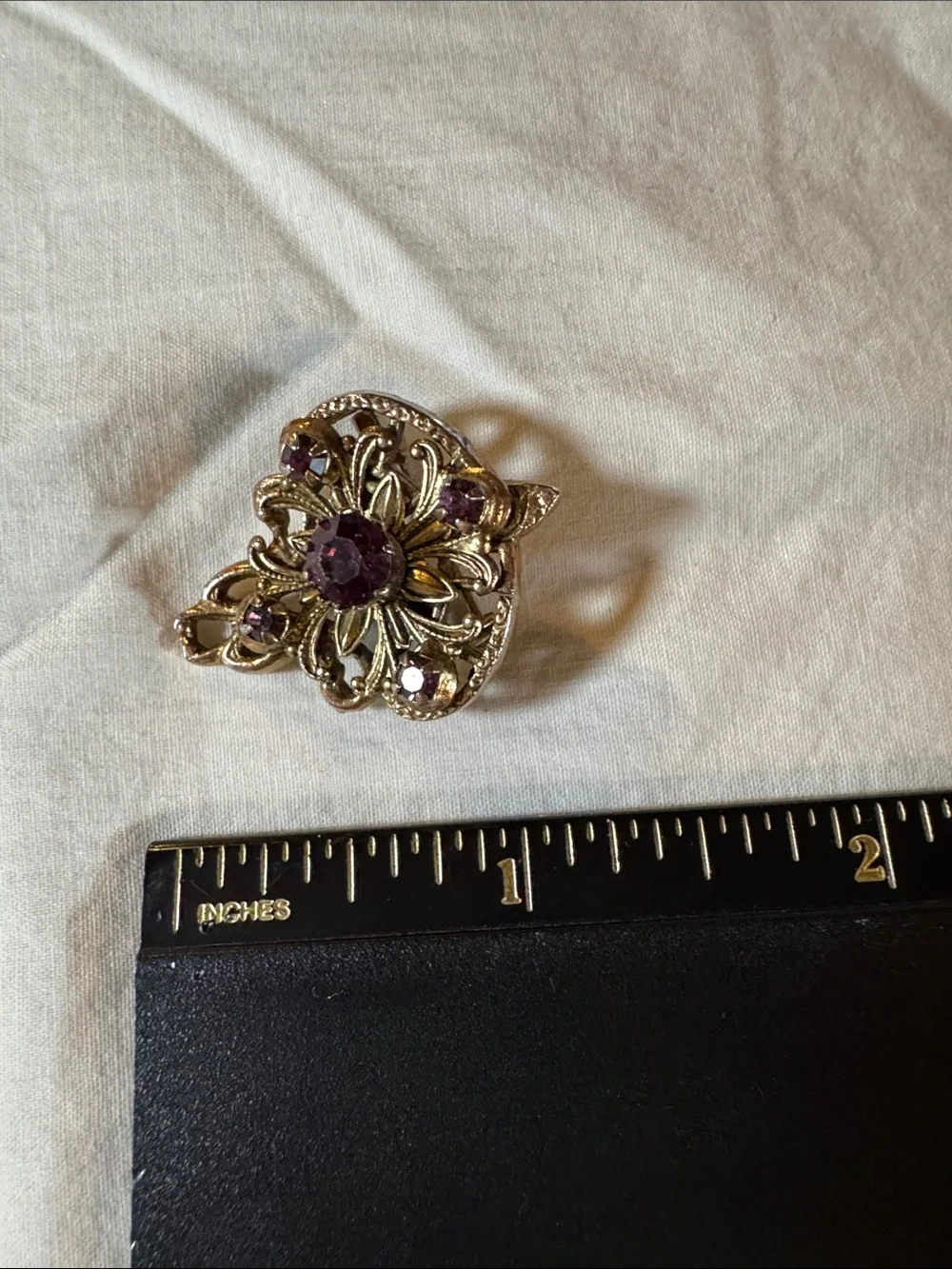 Vintage-Style Gold Tone Brooch with Deep Purple Stones SEE PICS.